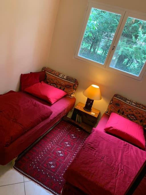 Gambais Maisonnette En Clairiere De Foret מראה חיצוני תמונה