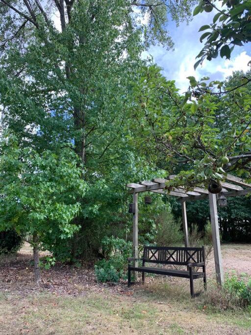 Gambais Maisonnette En Clairiere De Foret מראה חיצוני תמונה